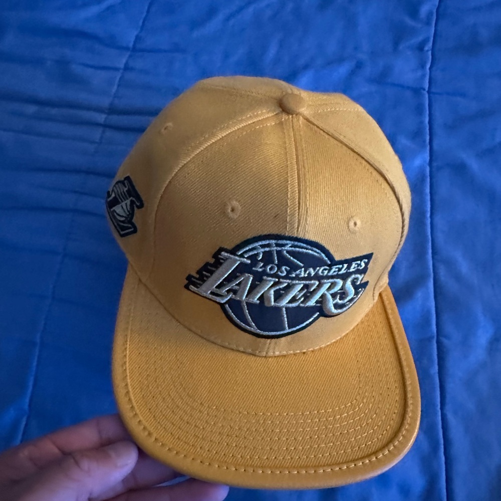 Los Angeles Lakers Kids Yellow Cap